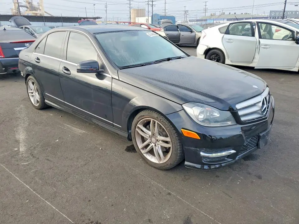 2013 MERCEDES-BENZ C 250  
