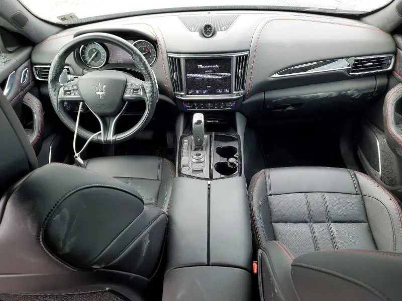 2024 MASERATI LEVANTE MODENA  