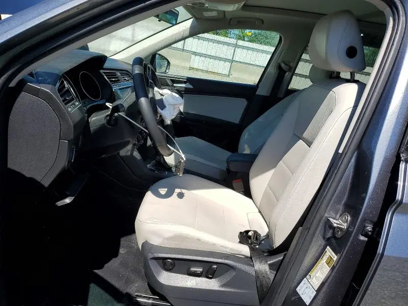 2020 VOLKSWAGEN TIGUAN SE  