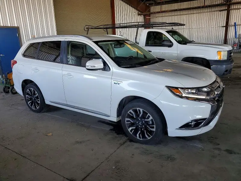 2018 MITSUBISHI OUTLANDER SE  