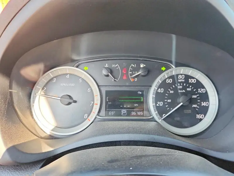 2015 NISSAN SENTRA SL  