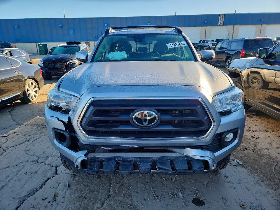 2021 TOYOTA TACOMA SR5 V6  