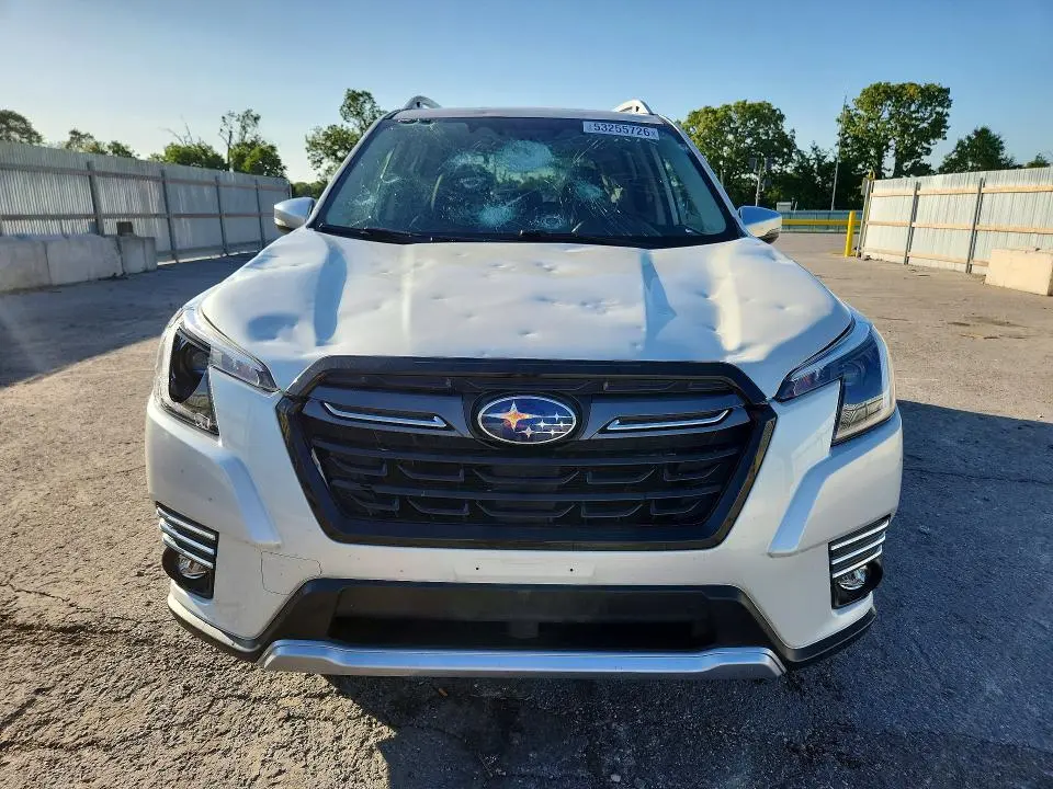 2023 SUBARU FORESTER TOURING  