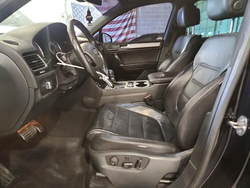 2017 VOLKSWAGEN TOUAREG WOLFSBURG  