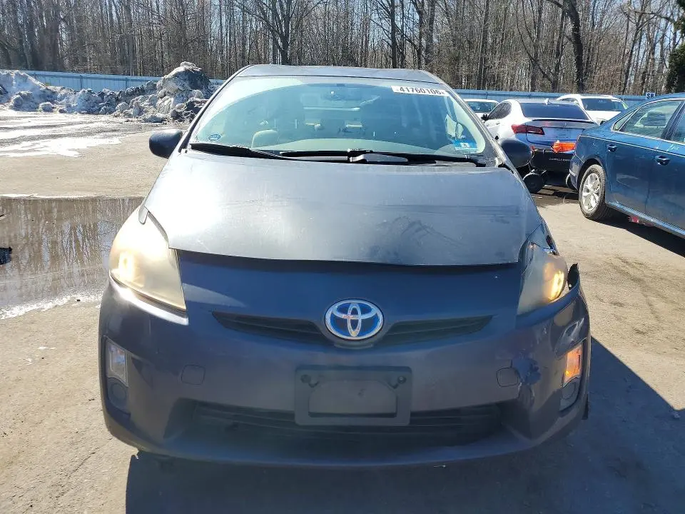 2011 TOYOTA PRIUS TWO  
