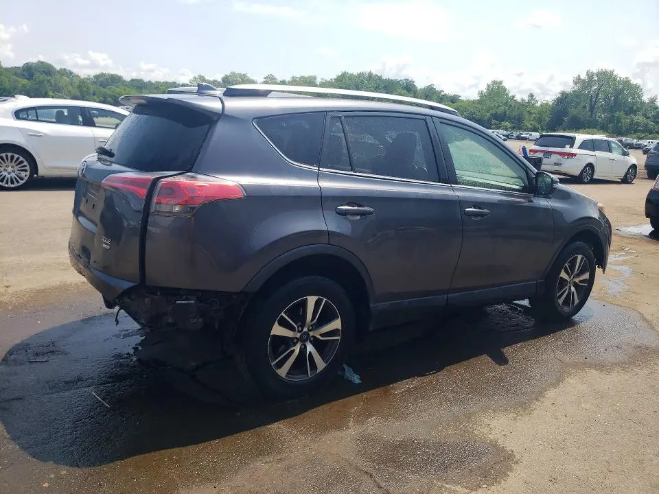 2018 TOYOTA RAV4 XLE  