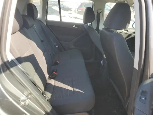 2012 VOLKSWAGEN TIGUAN S  