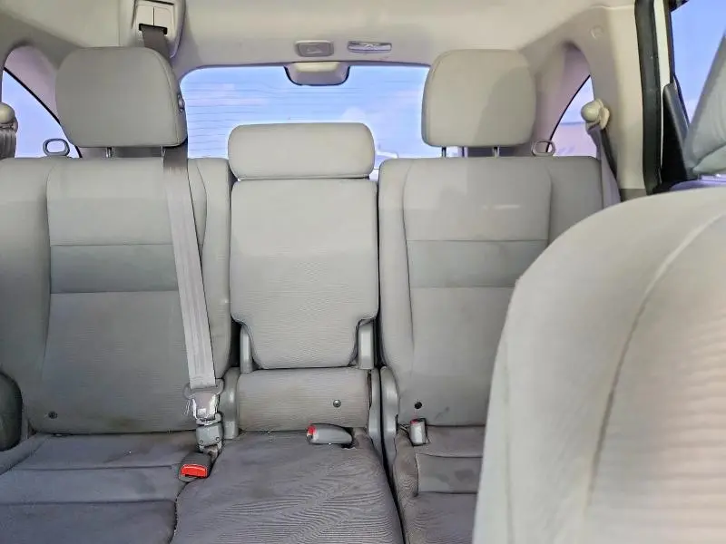 2011 HONDA CR-V LX  