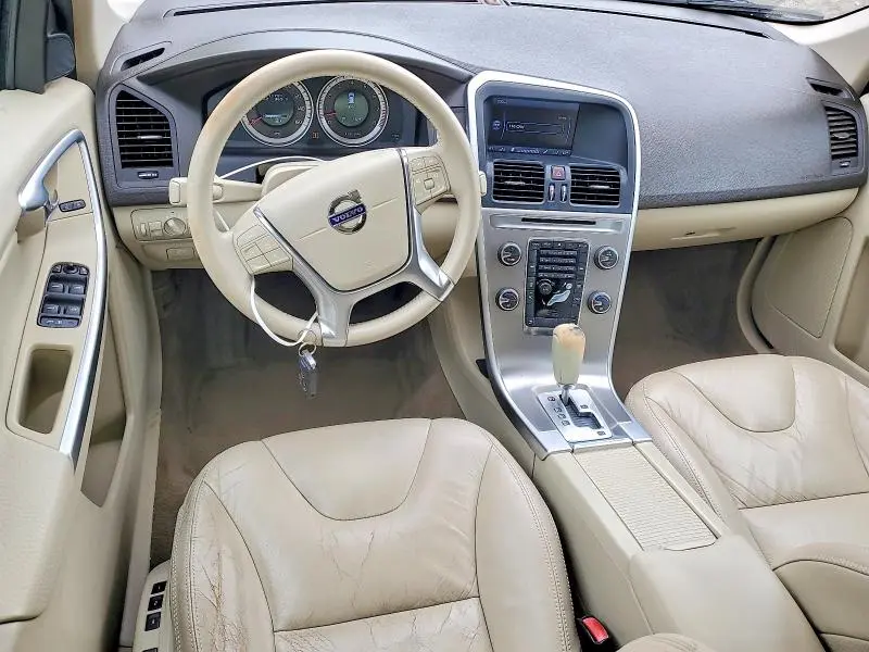 2011 VOLVO XC60 T6  