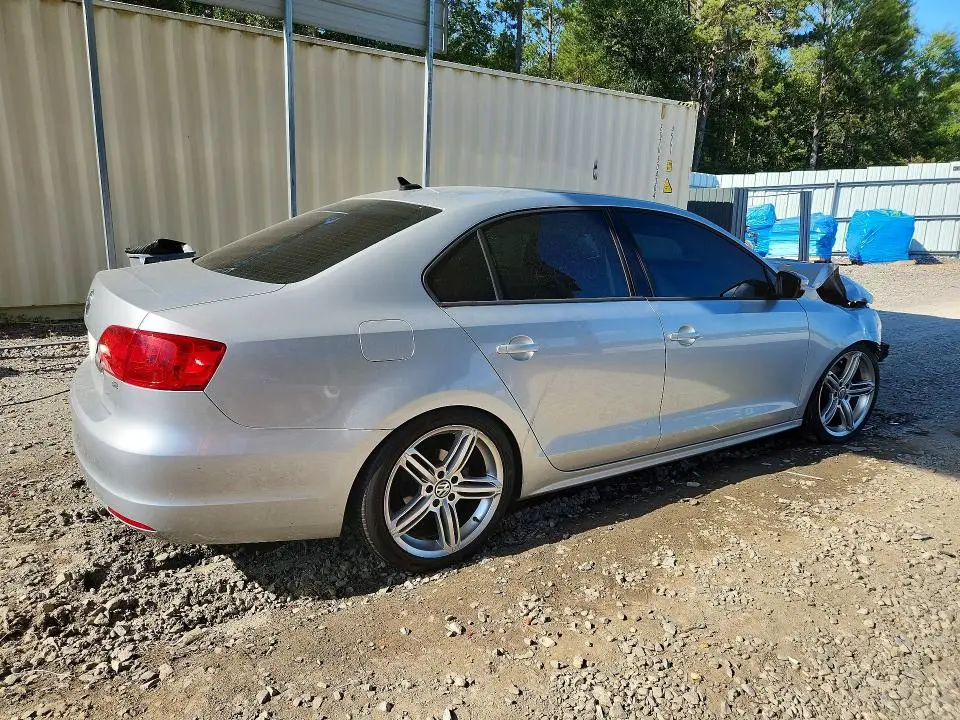 2014 VOLKSWAGEN JETTA SE  