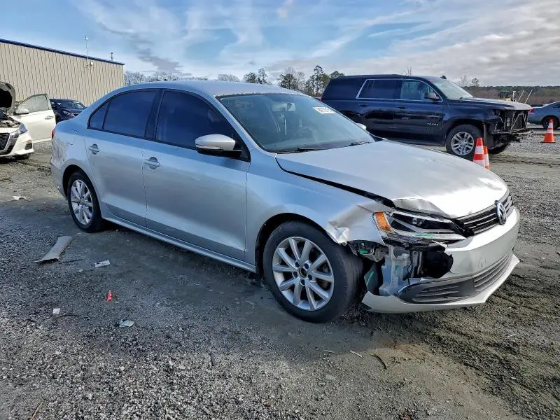 2012 VOLKSWAGEN JETTA SE  