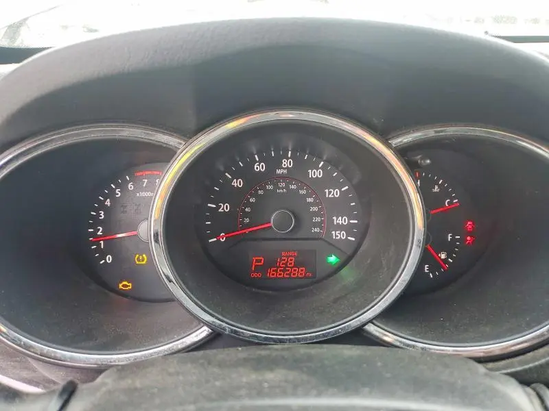 2011 KIA SORENTO LX  