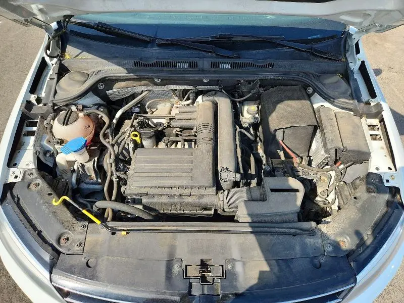 2016 VOLKSWAGEN JETTA SE  