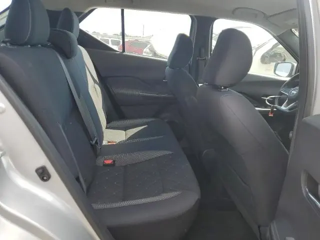 2019 NISSAN KICKS S  