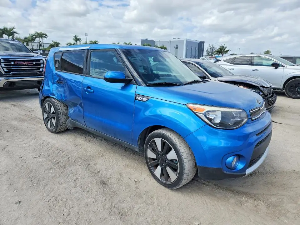 2017 KIA SOUL +  