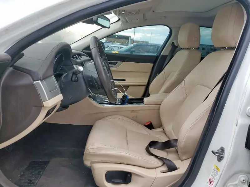 2016 JAGUAR XF PREMIUM  