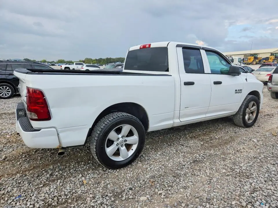 2016 RAM 1500 ST  