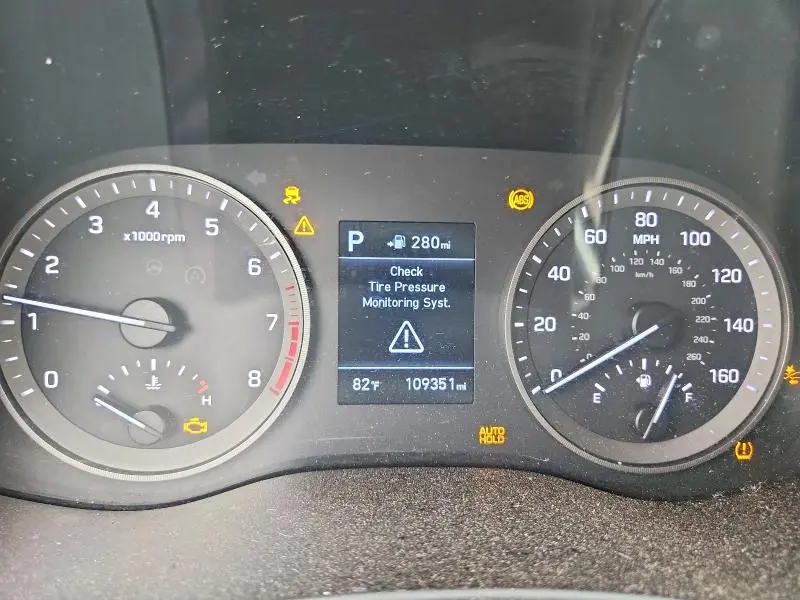 2019 HYUNDAI TUCSON SE  