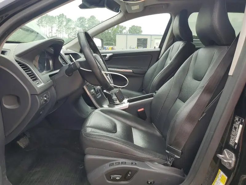 2016 VOLVO XC60 T6 PREMIER  
