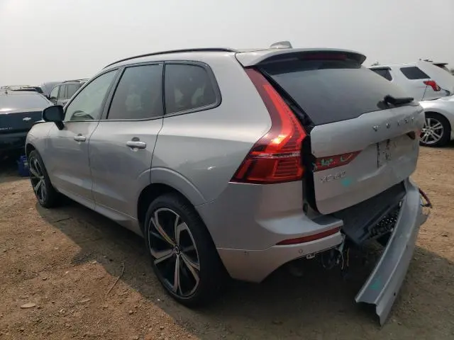 2022 VOLVO XC60 B6 R-DESIGN  