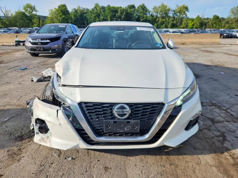 2020 NISSAN ALTIMA SL  