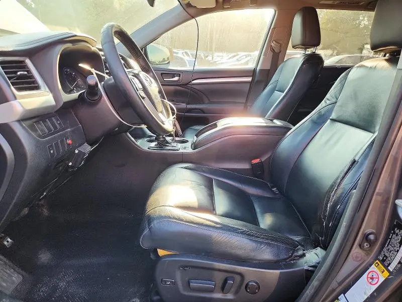 2014 TOYOTA HIGHLANDER XLE  