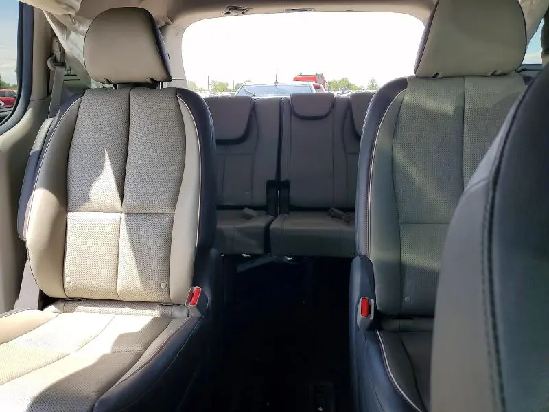 2017 KIA SEDONA   