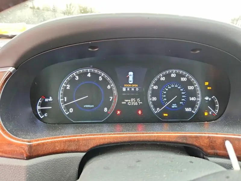 2012 HYUNDAI EQUUS SIGNATURE  