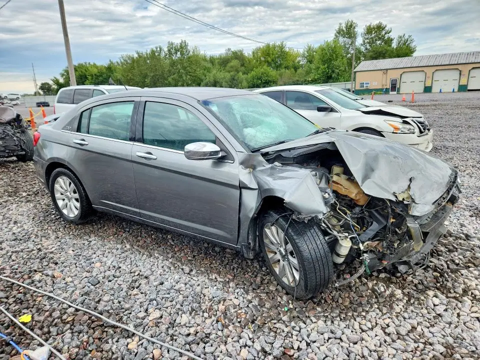 2013 CHRYSLER 200 LIMITED  