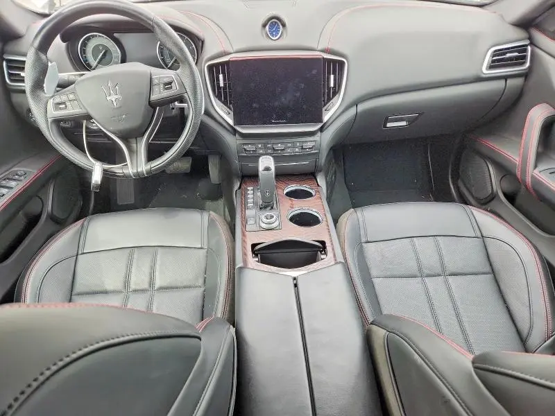 2024 MASERATI GHIBLI MODENA  