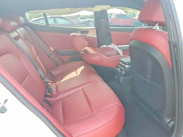 2022 KIA STINGER GT1  
