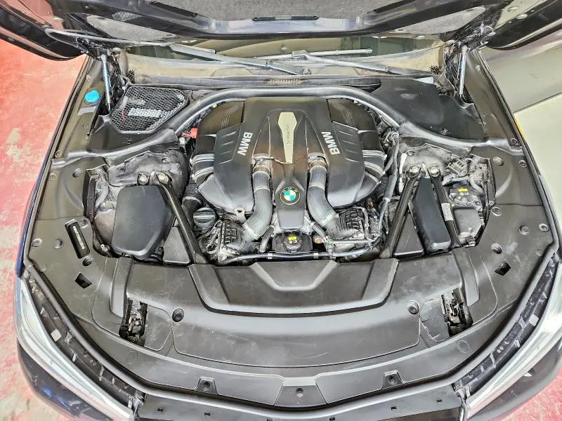 2017 BMW 750 XI  