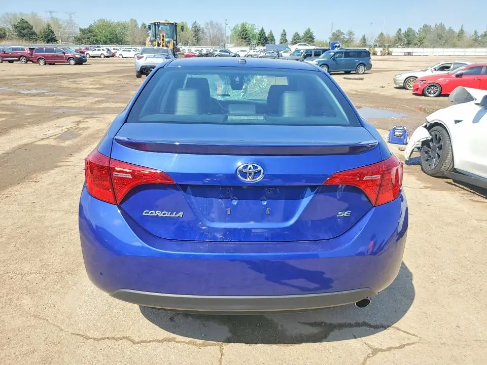 2018 TOYOTA COROLLA SE  