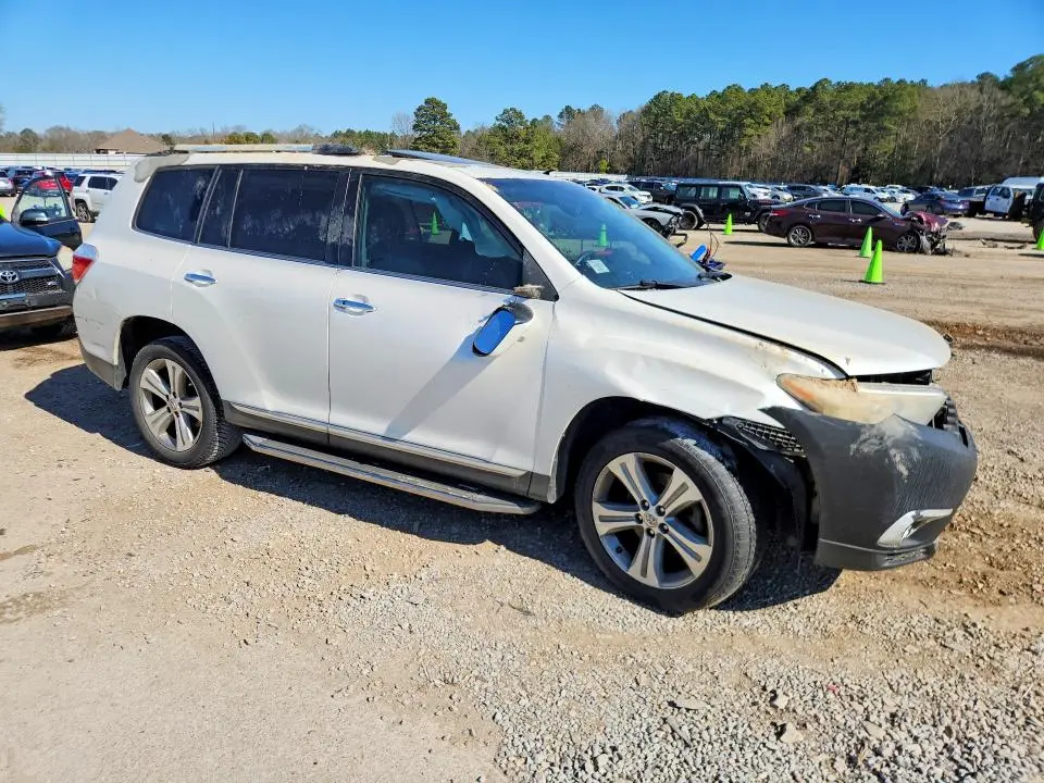 2013 TOYOTA HIGHLANDER LIMITED  