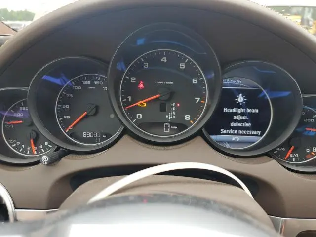 2016 PORSCHE CAYENNE   