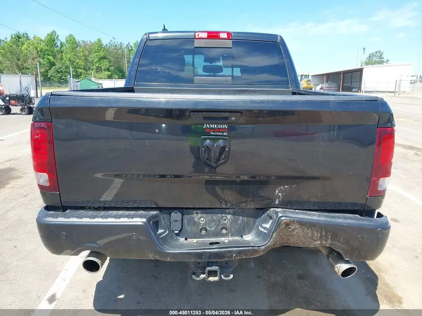 2017 RAM 1500 SPORT  4X2 5'7 BOX
