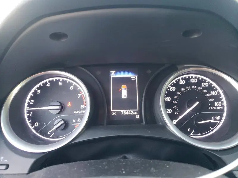 2021 TOYOTA CAMRY LE  