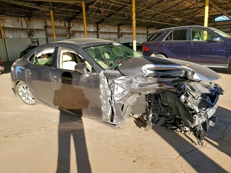 2016 LEXUS IS 200T  