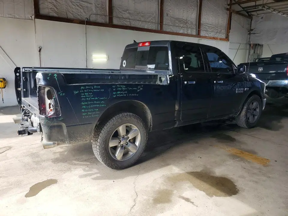 2017 RAM 1500 SLT  
