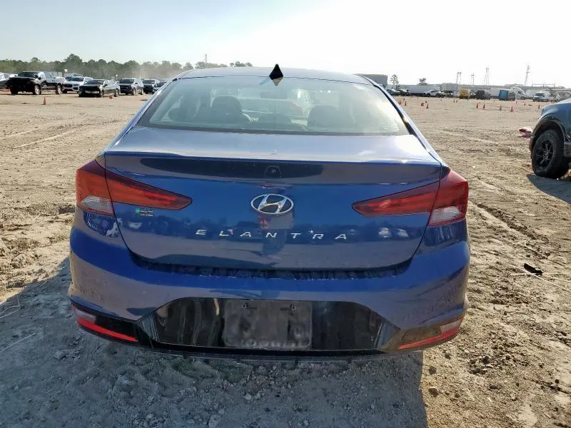 2019 HYUNDAI ELANTRA SEL  