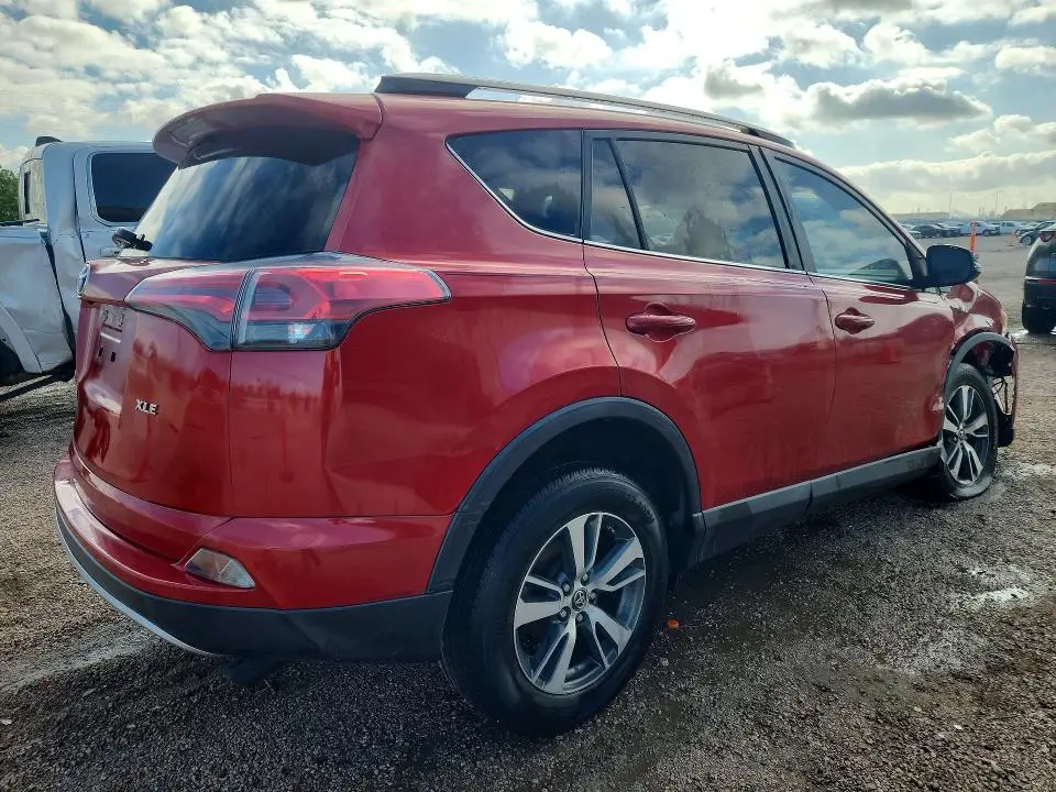 2017 TOYOTA RAV4 XLE  