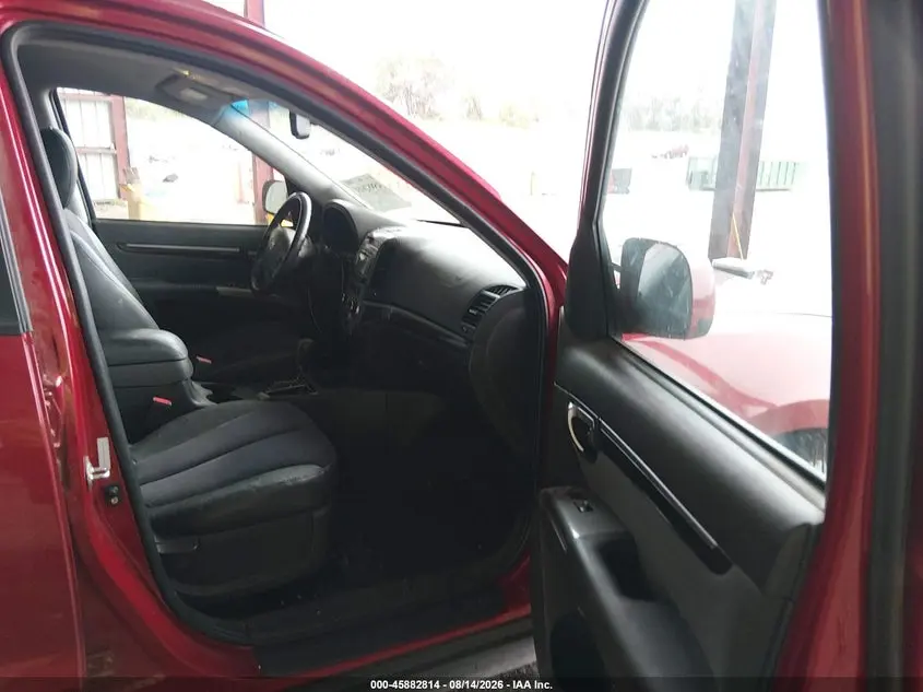 2011 HYUNDAI SANTA FE SE
