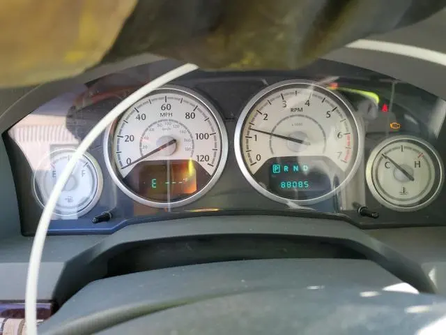 2010 CHRYSLER TOWN & COUNTRY TOURING  