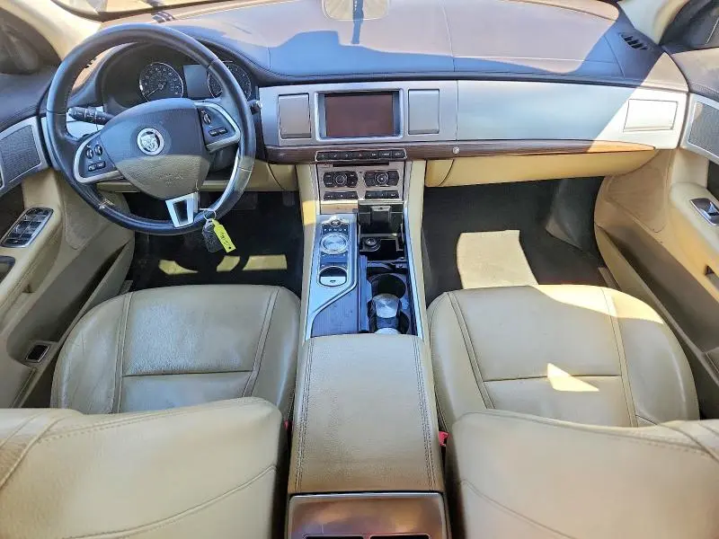 2012 JAGUAR XF   
