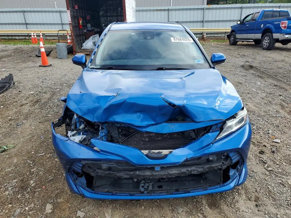 2019 TOYOTA CAMRY LE  