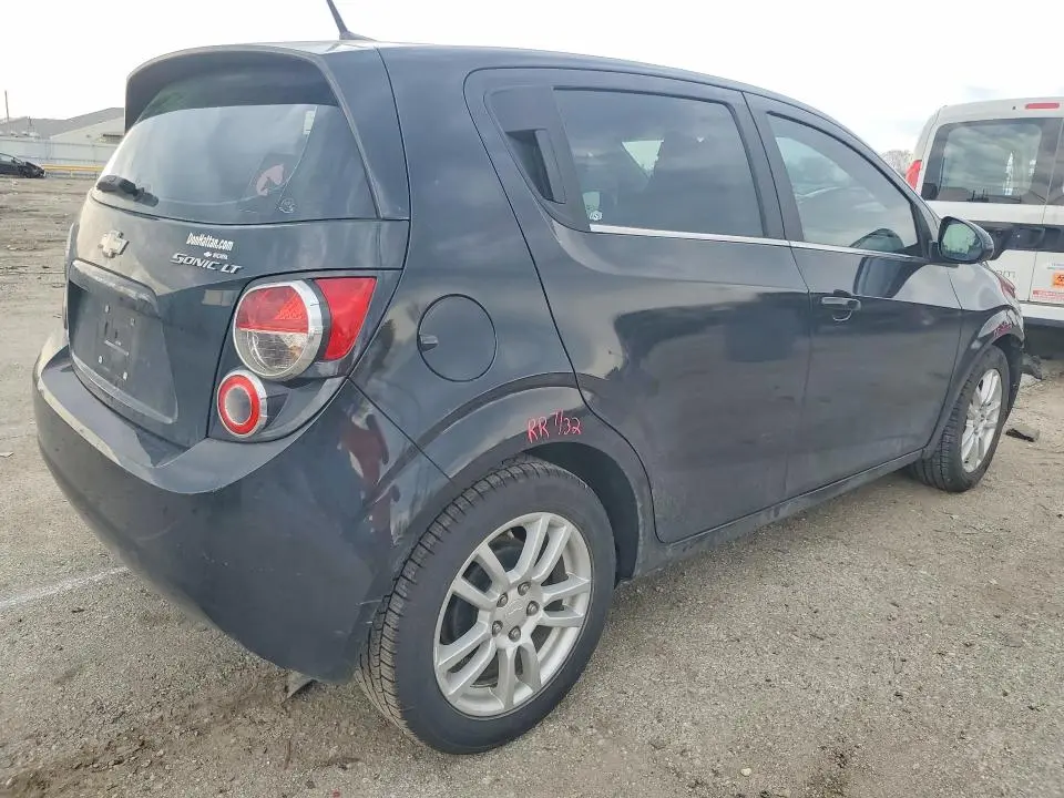 2013 CHEVROLET SONIC LT  