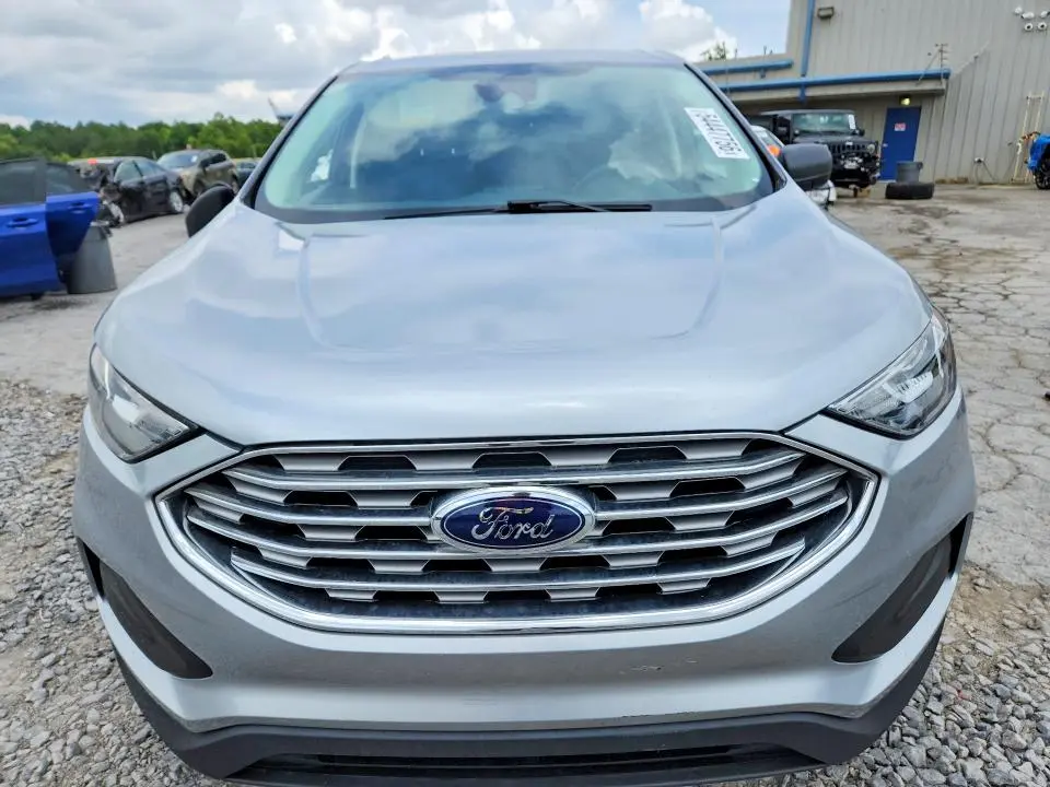 2021 FORD EDGE SE  