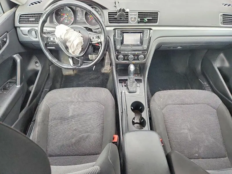 2016 VOLKSWAGEN PASSAT S  