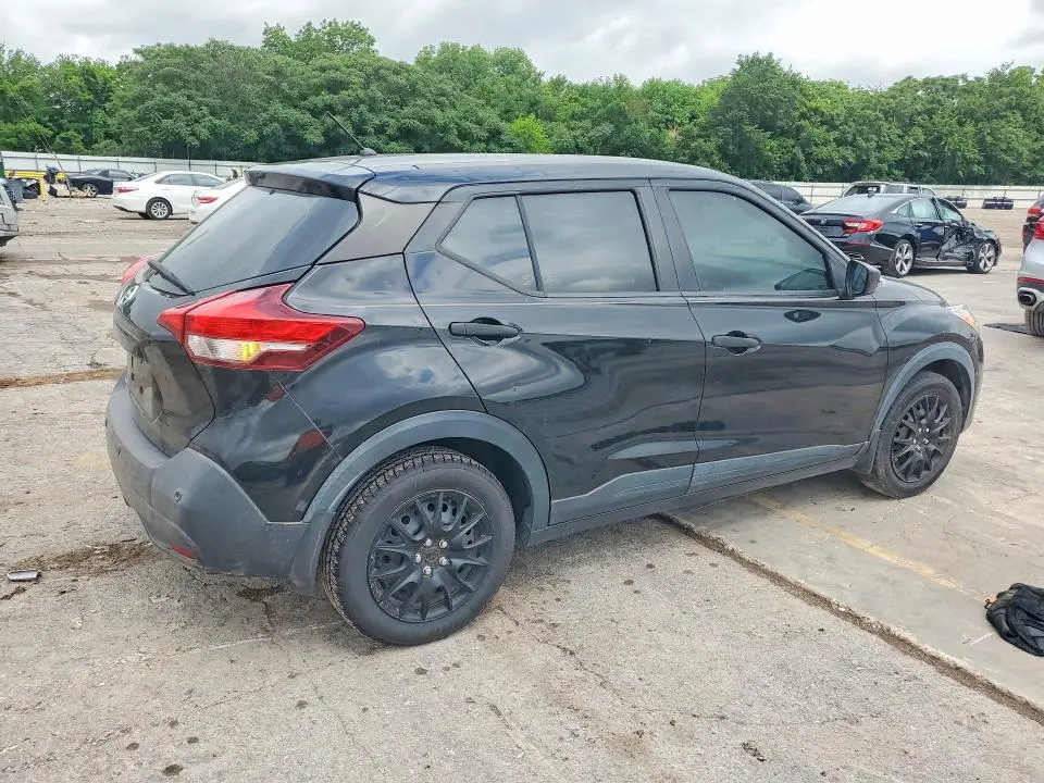 2020 NISSAN KICKS S  
