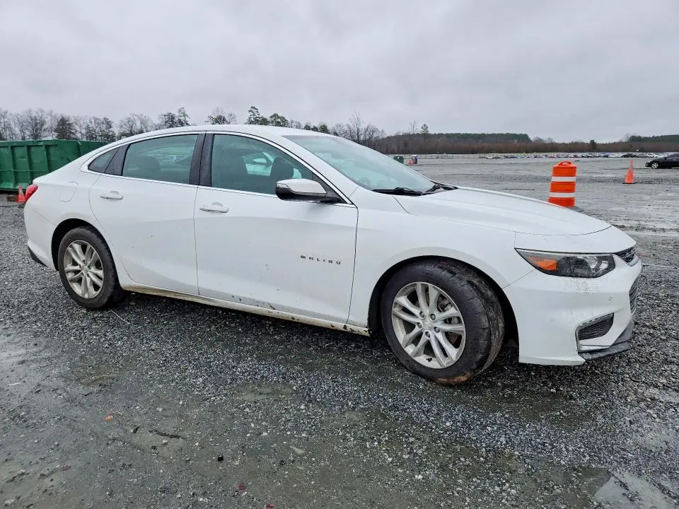 2017 CHEVROLET MALIBU LT  